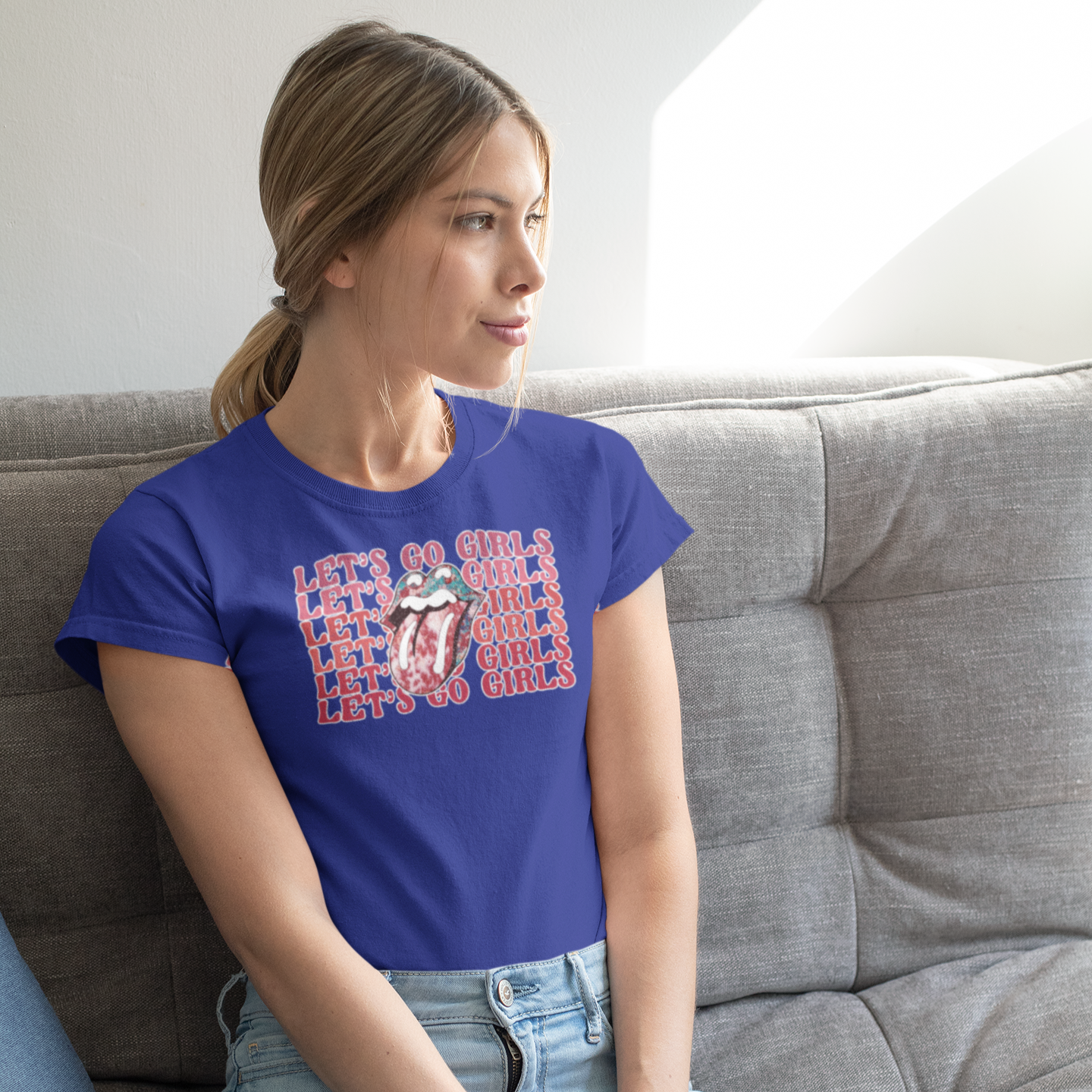 Women western design printed half sleeve round neck T-Shirt