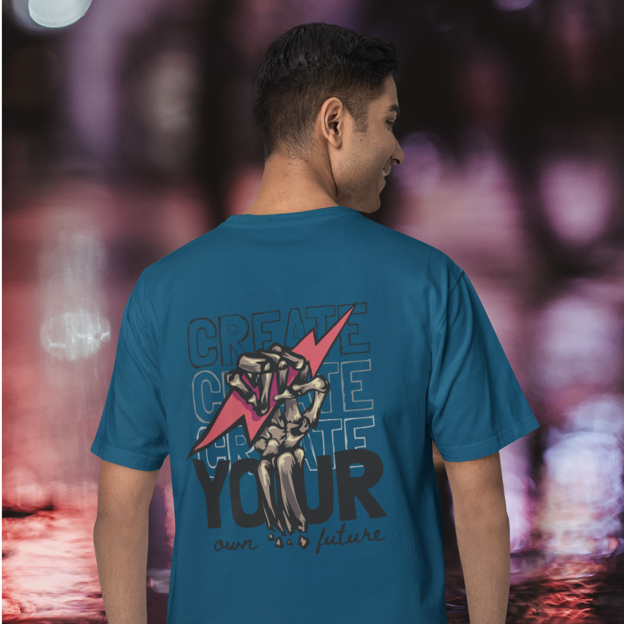 Trendy men’s oversized t-shirt with bold back print