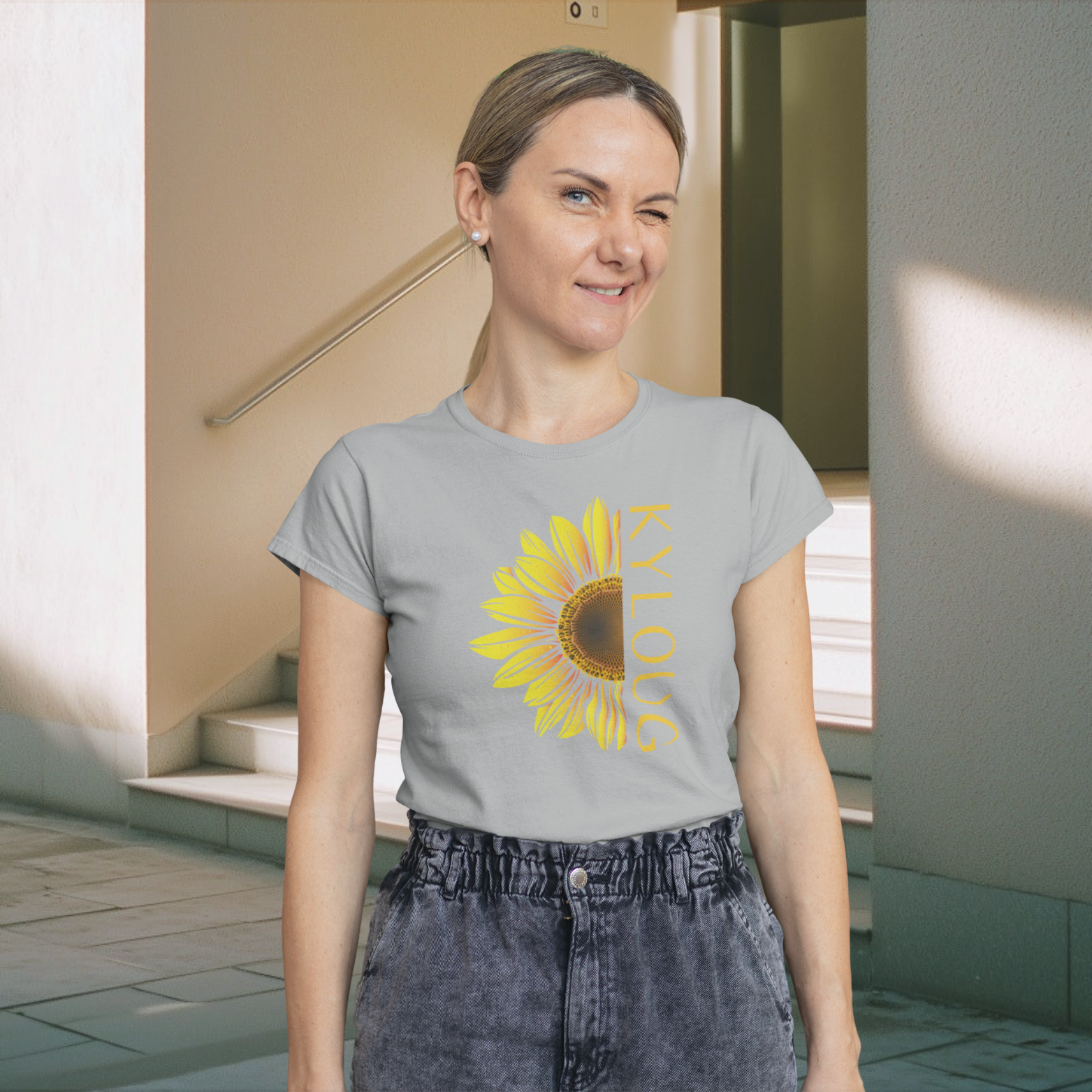 Kyloug golden sun flower printed crew neck t-shirt for Women