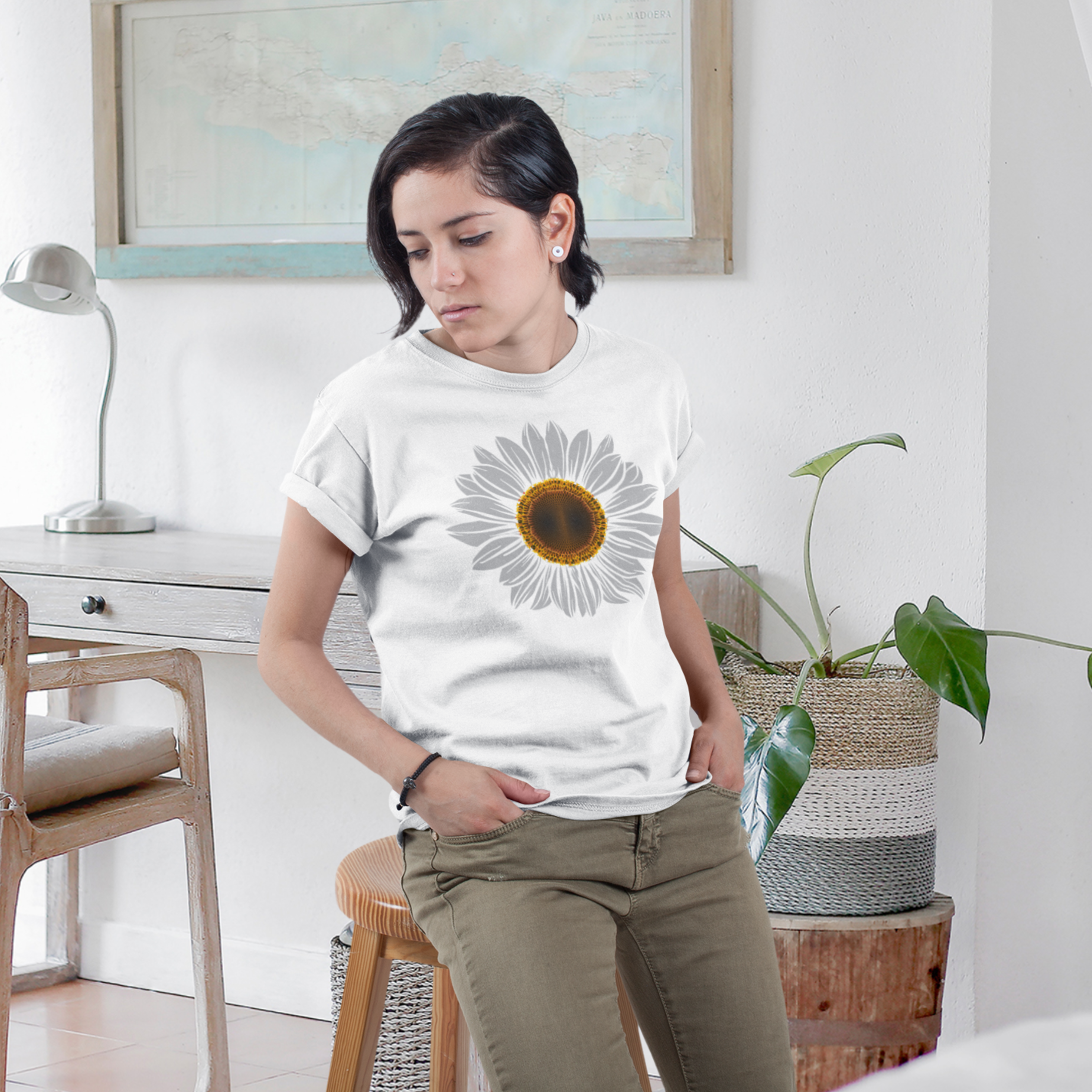 Natural white flower printed crew neck t-shirt for Women