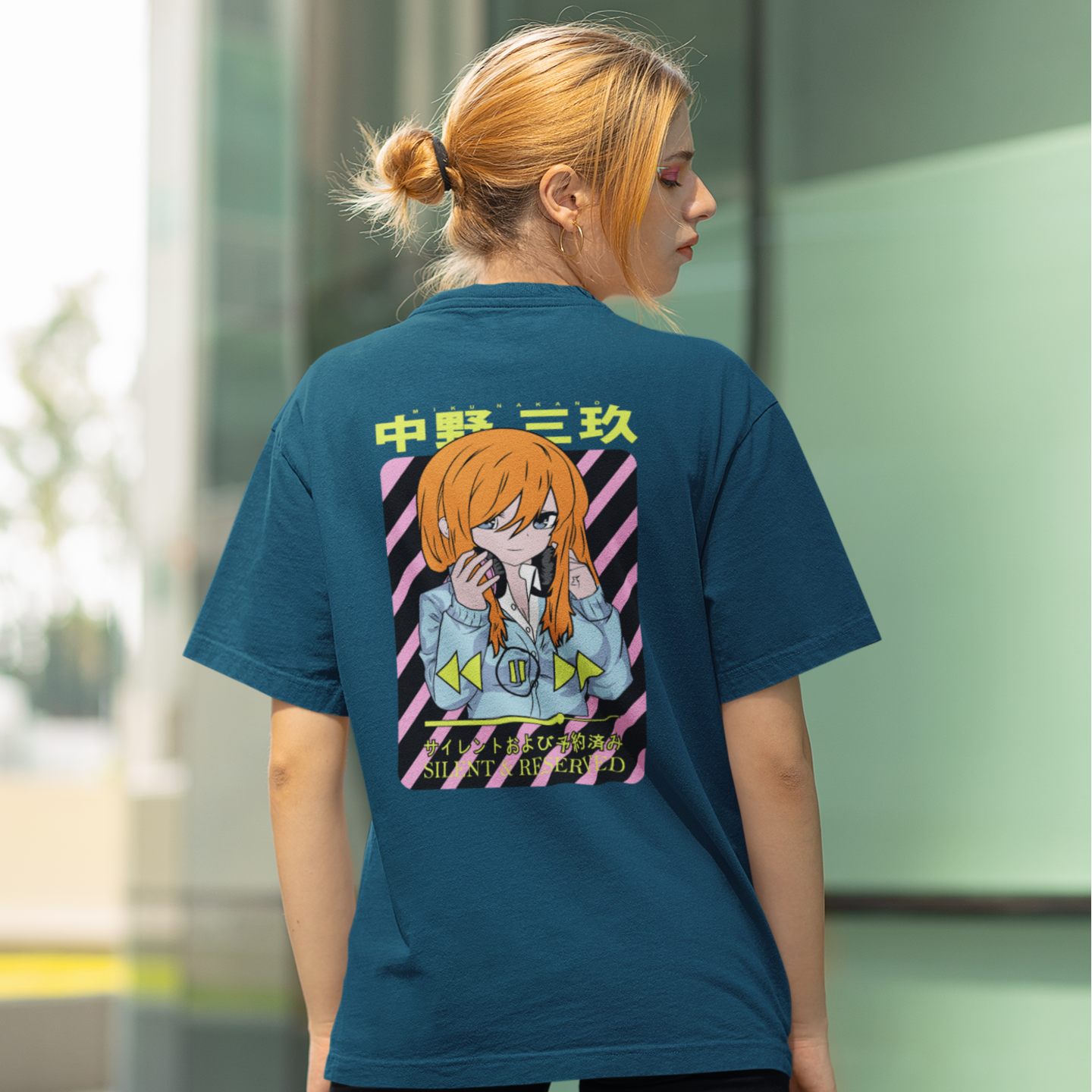 Women Miku Nakano graphic back printed oversized Tee