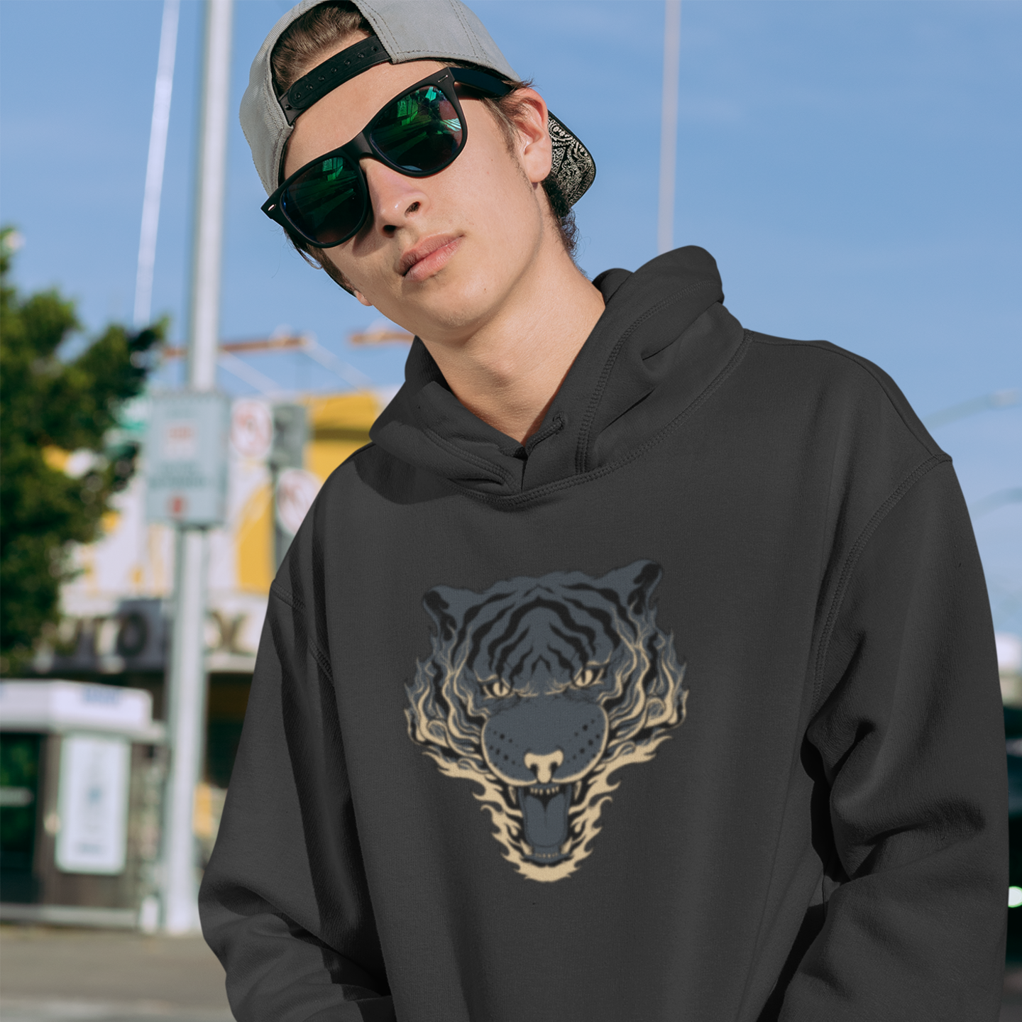 Men classic fit tiger printed streetwear Hoodie