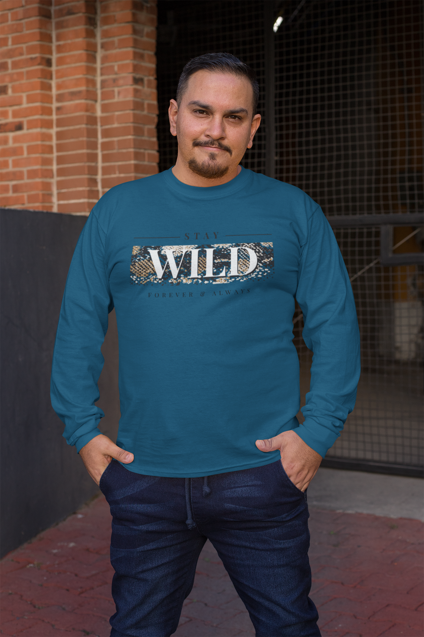 Back graphic detail navy blue oversized men’s tee