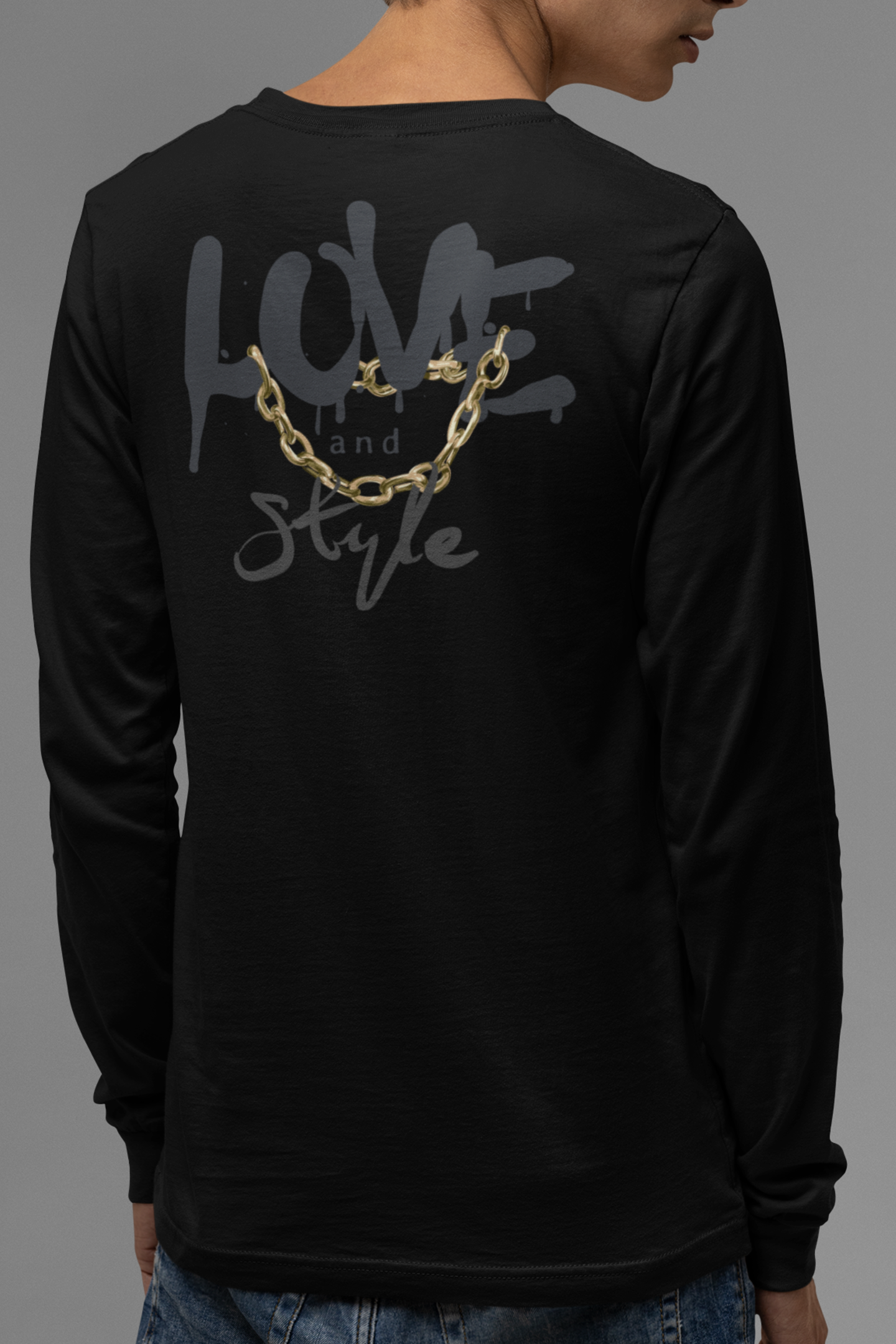 Black regular fit men’s long sleeve graphic t-shirt
