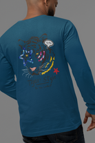 Bold tiger graphic on navy oversized men’s t-shirt